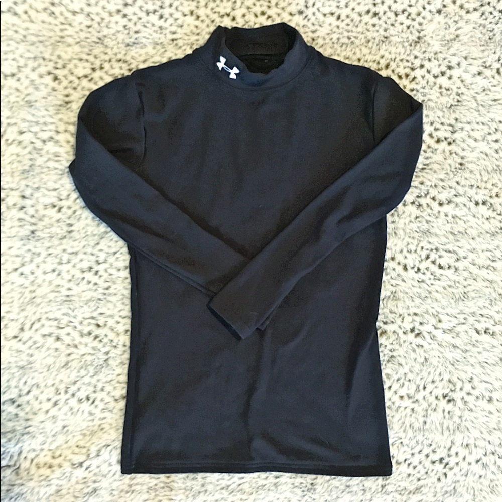 (Youth Girls XL) UnderArmour Cold Gear Long sleeve
